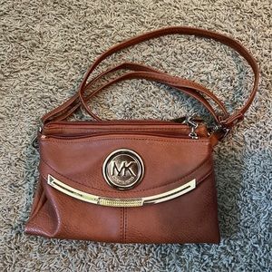 michael kors tan crossbody purse bag